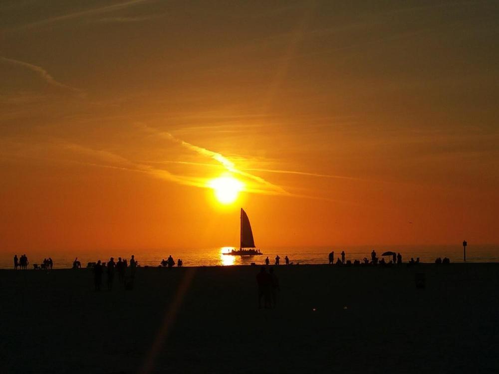 Palm Pavilion Inn Clearwater Beach Exterior photo